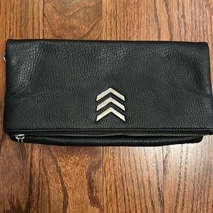 Black clutch